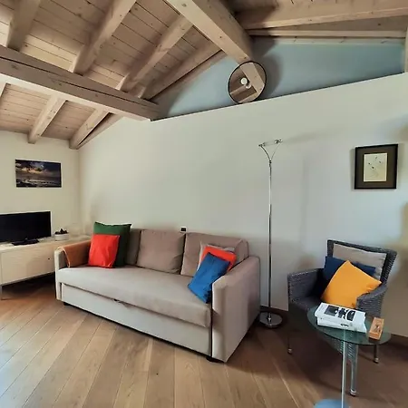 The Tiny House At Mergozzo, A Stone's Throw Away From Lago Maggiore 펜션 *
