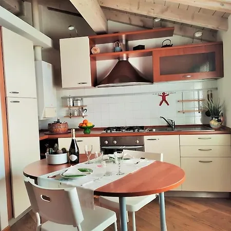 The Tiny House At Mergozzo, A Stone's Throw Away From Lago Maggiore * 메르고초