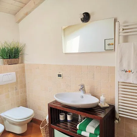 The Tiny House At Mergozzo, A Stone's Throw Away From Lago Maggiore 메르고초